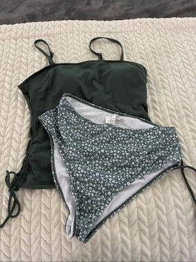 Women’s Green Floral High-Waist Bikini Set - Tankini Top & Briefs